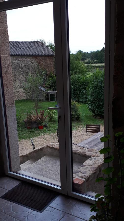 Bed and Breakfast Demeure Du Castel Les Châtelliers-Châteaumur Exterior foto